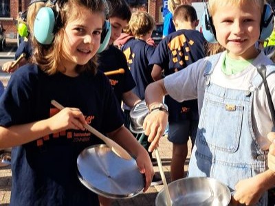 10.000 kinderen trommelen voor vrede